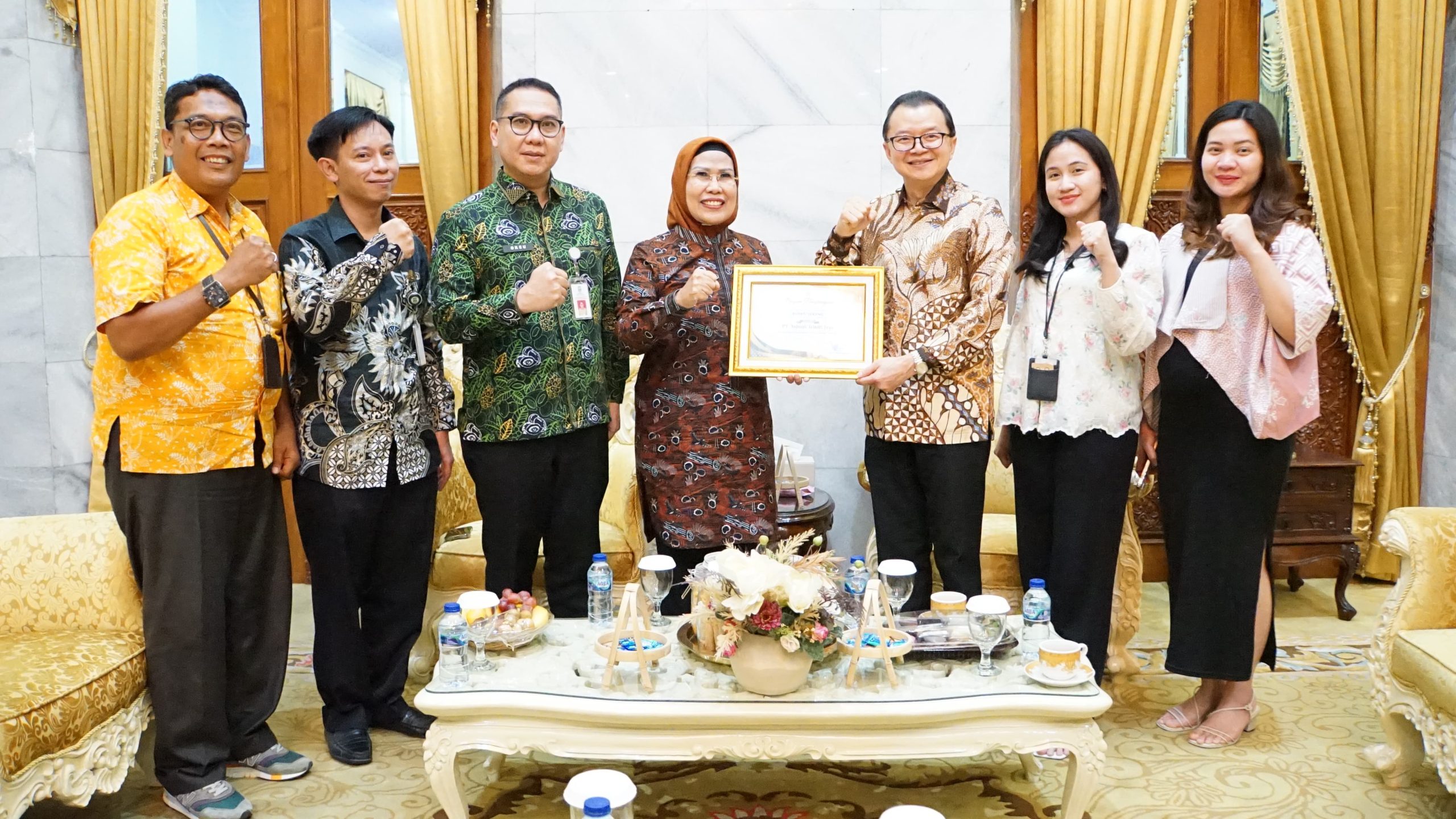 7. Penghargaan dari Bupati Kabupaten Serang