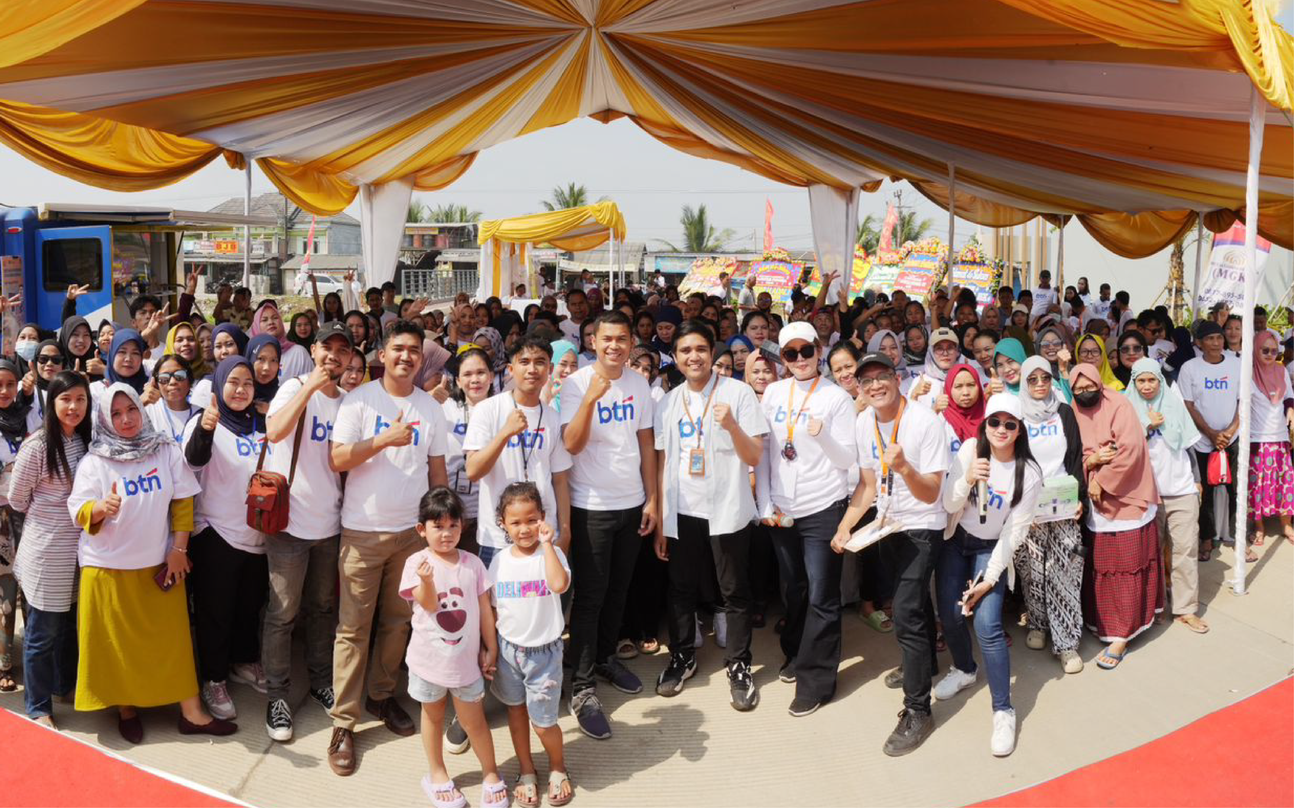 Read more about the article Soft Launching Cluster PESONA, MGK Diserbu Warga